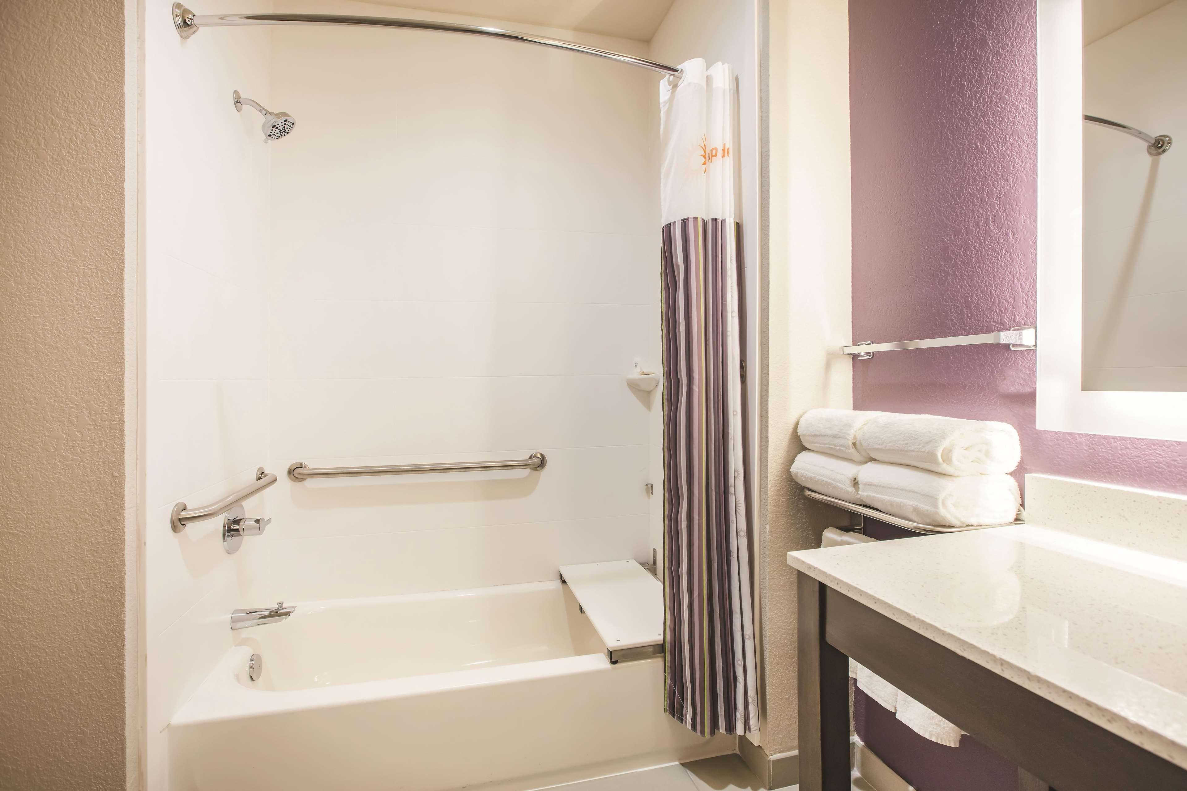 La Quinta By Wyndham Dallas Plano - Колонията Екстериор снимка