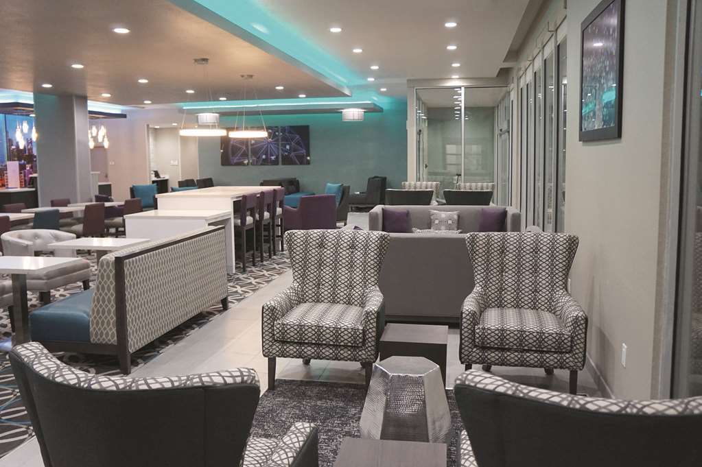 La Quinta By Wyndham Dallas Plano - Колонията Интериор снимка